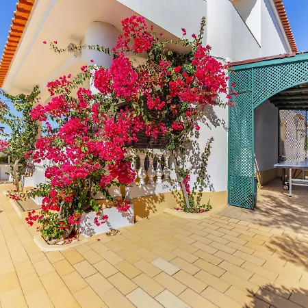 Vivenda Deolinda By Interhome Feriehus Albufeira